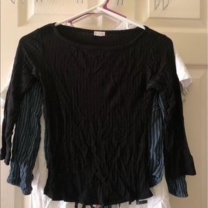 black midlength sleeves, cropped